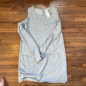 NWT Abercrombie and Fitch cut out shoulder shirt